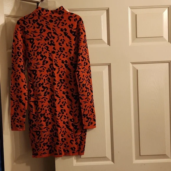 FINAL PRICE!! NWT FASHION NOVA SWEATER MINI DRESS !! - Picture 3 of 3
